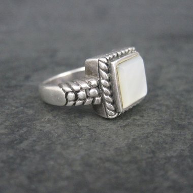 Vintage Sterling Silver Mother of Pearl Ring Size 7