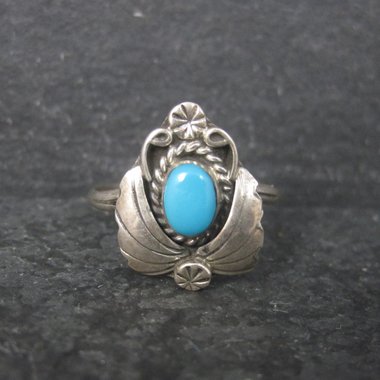 Dainty Estate Southwestern Turquoise Ring Size 6