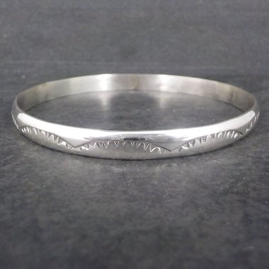 Navajo Vintage Sterling Bangle Bracelet 7.5 Inches