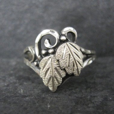 Black Hills Silver Leaf Ring Size 6