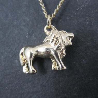 Vintage Gold Plated Lion Pendant Necklace Gum Ball Machine