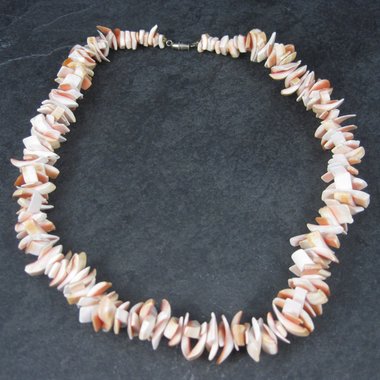 Vintage Coral Necklace 17 Inches