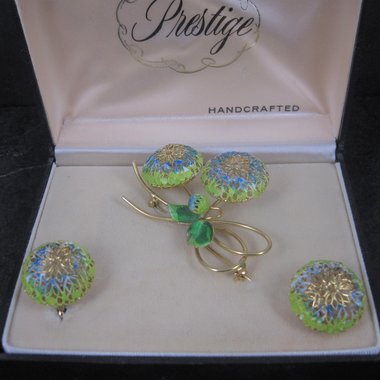 Vintage Prestige Enamel Brooch Clip On Earrings Jewelry Set in Box