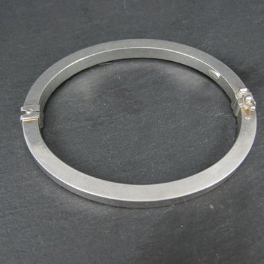 Vintage Italian Sterling Bangle Bracelet 6.75 Inches