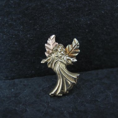 Vintage 10K Black Hills Gold Angel Pin Coleman Company